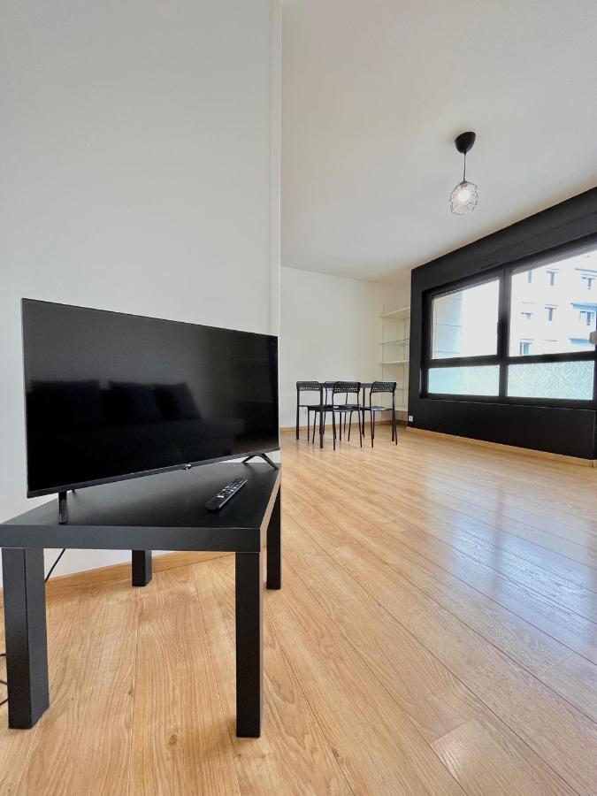 Ponsardin- Appartement Avec Balcon Et Parking Reims Exterior foto